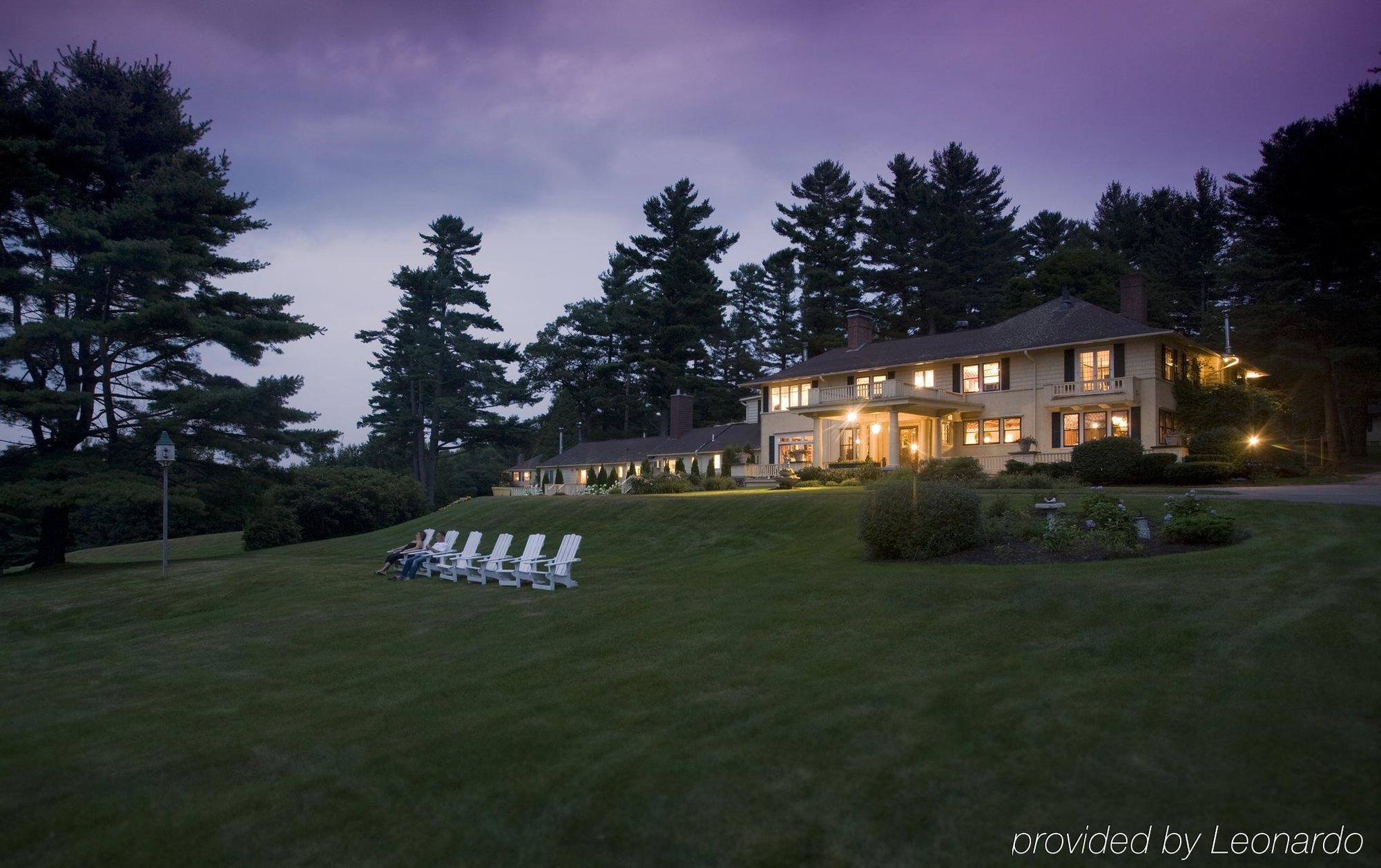 The Manor On Golden Pond Bed & Breakfast Holderness ภายนอก รูปภาพ