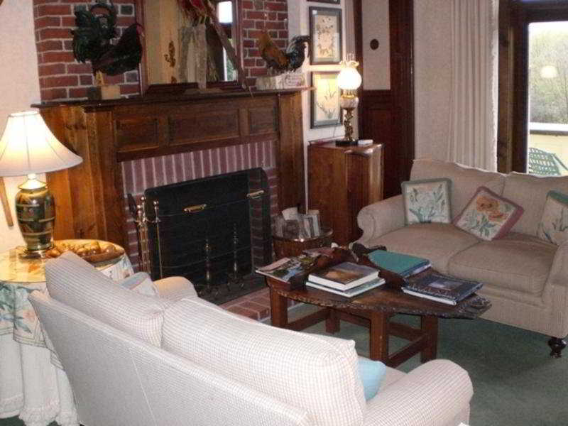 The Manor On Golden Pond Bed & Breakfast Holderness ภายนอก รูปภาพ